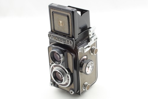【 Near MINT 】 Yashica Yashica-44 TLR Film Camera Yashikor 60mm f/3.5 From JAPAN - Picture 2 of 11