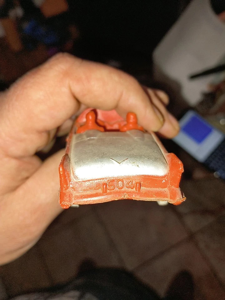 Cadillac Convertible Vintage Auburn Rubber Co. Años 50 #504 Rojo 4 1/2" - Original Foto 4 de 4