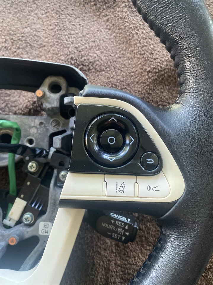Volante Toyota Prius/Prius Prime 2016-2022 cuero blanco OEM Foto 4 de 4