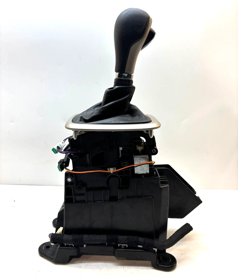 Jeep Cherokee 2014–2018 Shifter Gear Floor Shift Selector OEM - Image 4 of 4