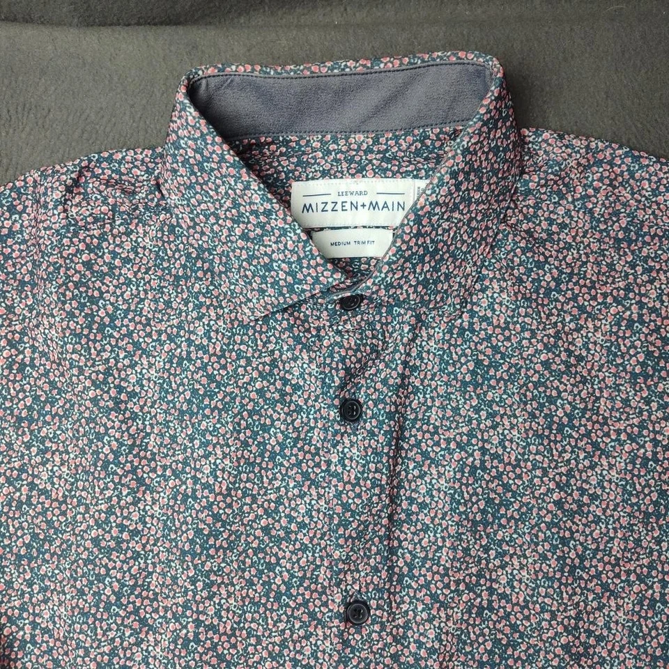 Camisa Mizzen+Main Sotavento Para Hombres Mediana Azul Rosa Floral Ajuste Botón Foto 3 de 4