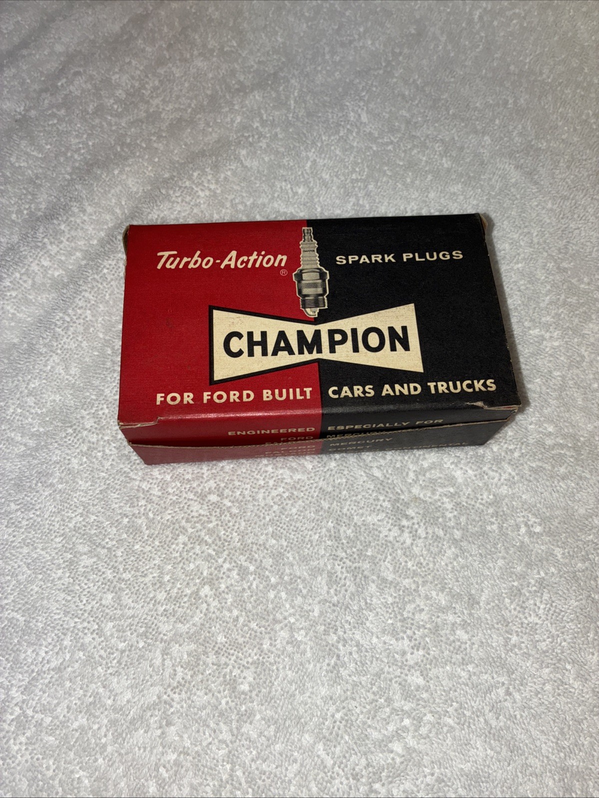 Vintage Champion U F-11Y Ford Mercury Lincoln Spark Plugs Box of 10