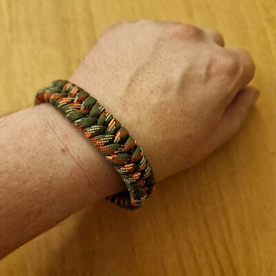 Paracord Armband mit Metallclip HOCHWERTIG Notfall Survival Kordelarmband 