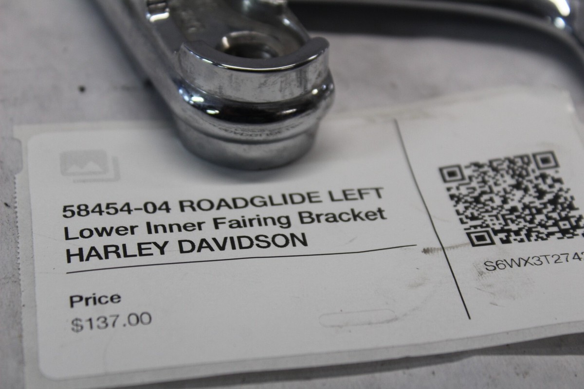 ネイル用品 58454-10 ROADGLIDE LEFT Lower Inner Fairing Bracket HARLEY