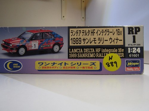 Hasegawa 1:24 Scale Lancia Delta HF Integrale 16v '89 San Remo Model Kit # 61601 - Picture 10 of 11