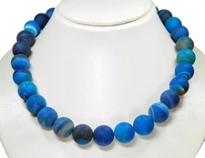 Heilstein Edelsteinkette aus Achat sandstrahlend in Kugelform Ø-14 mm blau