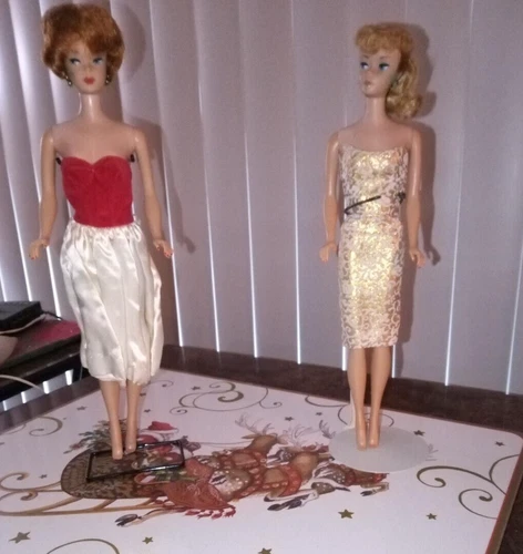 Vintage BARBIE DOLLS From the 1960's-FASHION OUTFITS And ACCESSORIES-Ponytail