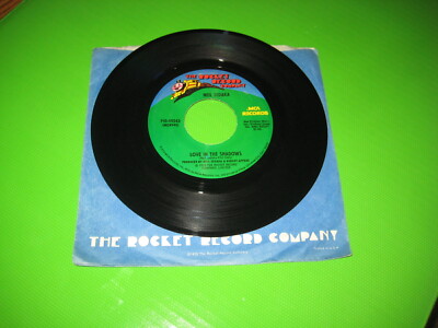 Neil Sedaka, Love In The Shadows / (Baby) Don't Let It Mess With Your Mind