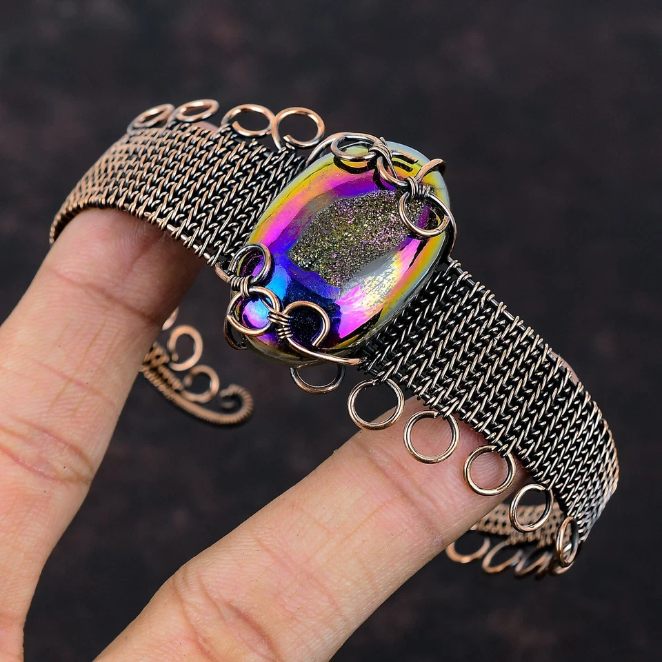 Elegante brazalete artesanal envuelto en alambre aniversario hermana cobre piedra druzy titanio Foto 3 de 4