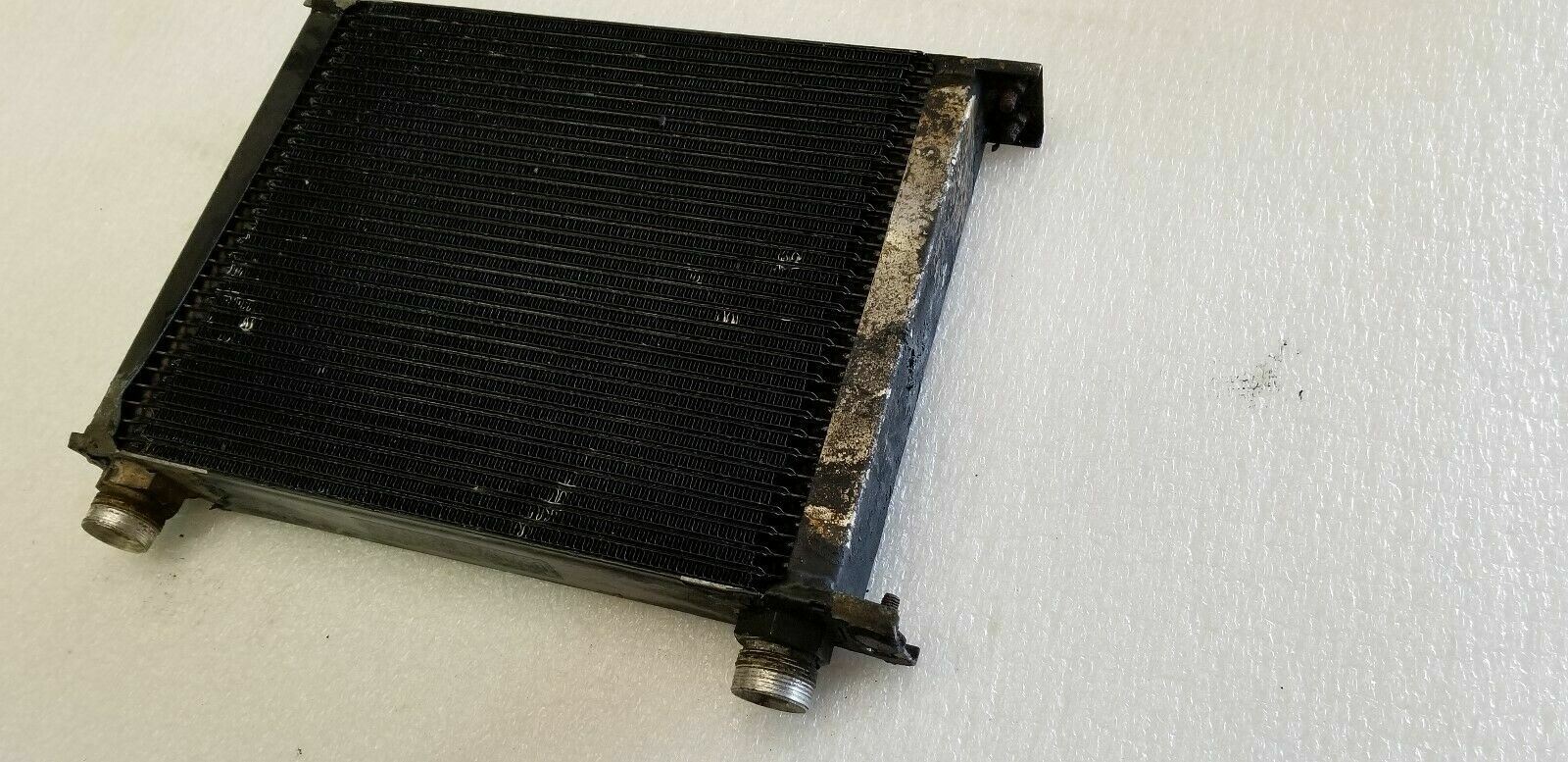 LAMBORGHINI MURCIELAGO DIABLO ENGINE OIL COOLER RADIATOR OEM 07M117021