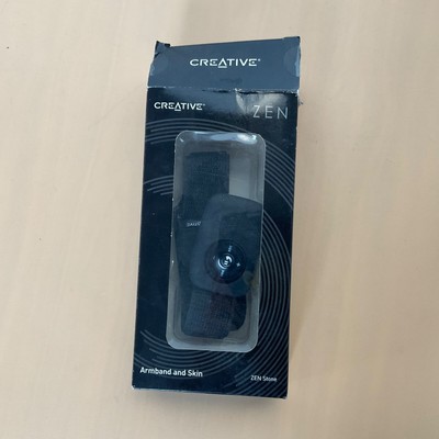 VINTAGE CREATIVE ZEN ARMBAND AND SKIN  PACK OFFICIAL FOR mp3 player# NIB 35