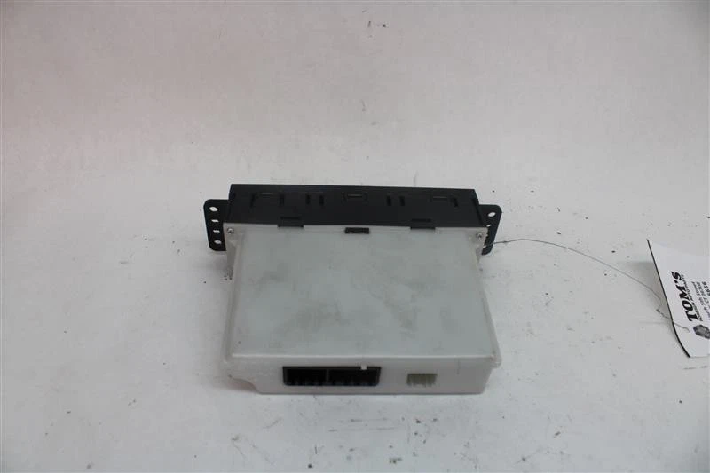 Used A/C Selector Switch fits: 2005 Mitsubishi Montero front automatic Grade A - Image 4 of 4