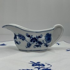 Kleine Sauciere / Saucenboot &ndash; B&uuml;rgerlich Meissen &ndash; Zwiebelmuster, Handgemalt
