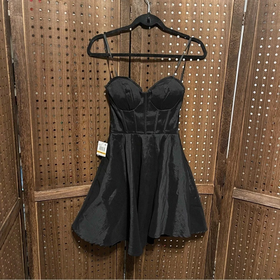 Elegant Black Strapless Dress B. darlin size 3/4 stunning new - Image 2 of 4