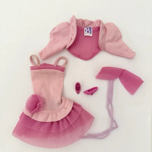 Vintage 1988 Barbie #1295 Dinner Date Fashions Set With Pink Shoes