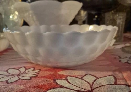Vintage Anchor Hocking Large 8" Milk Glass Bubble Large Round Serving Bowl