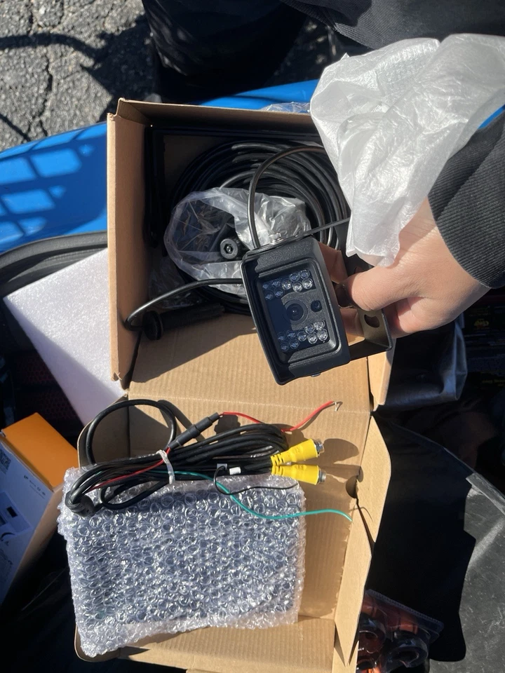 3-Camera Wireless RV Backup System, 7" 1080P Touch Screen with 1 Rear Camera for - Image 3 of 4