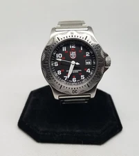 FARW328 Swiss Lumi•nox Series 8000 Professional Diver Wrist Watch, Working.