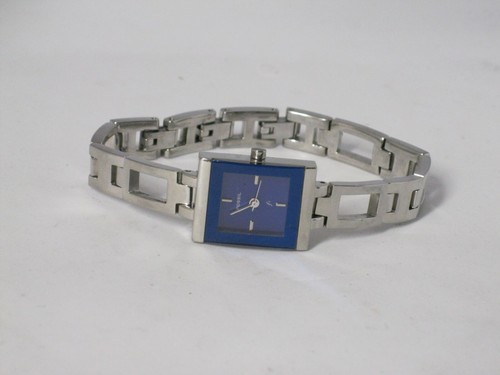 Vintage Fossil F2 Watch Ladies ES-9194 