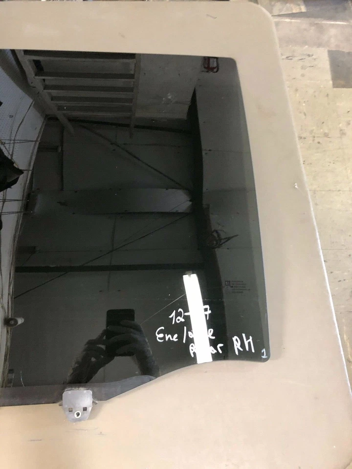 Оригинальное заднее правое стекло для двери под правую руку Buick Enclave 2008-2017 годов выпуска - Изображение 3 из 3