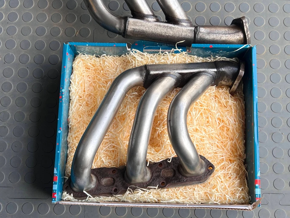 Пара оригинальных выпускных коллекторов для Porsche 911 996 Carrera 3.6, подлинный Porsche, 60 тыс. мил - Изображение 4 из 4