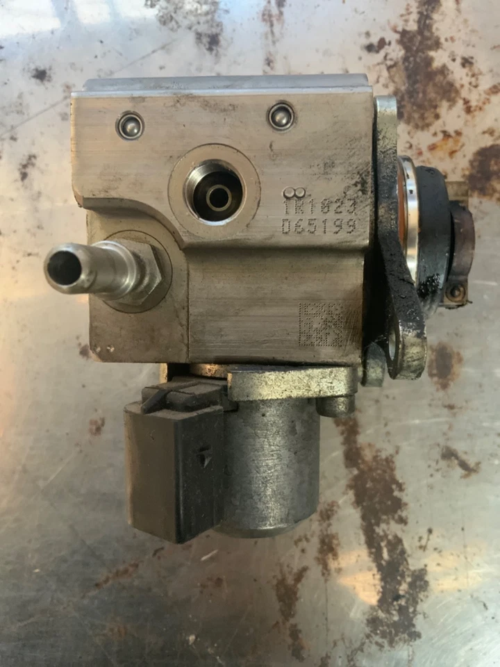 2007-2013 Mini Cooper R55 R56 R57 1.6L High Pressure Fuel Pump 5888798004 - Image 2 of 4