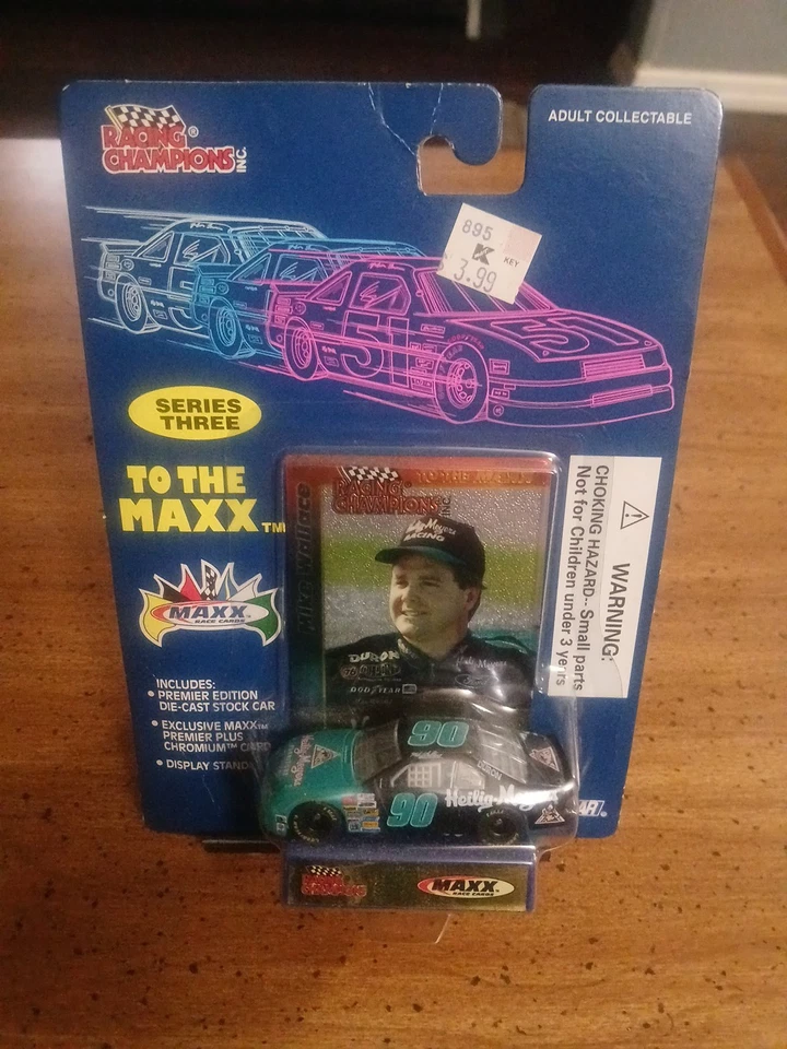 1995 Racing Champions to The MAXX #90 Serie 3 Mike Wallace 1:64 sin abrir. Foto 3 de 4