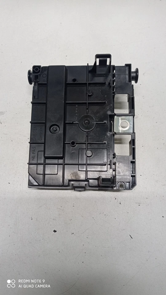 BOITIER FUSIBLE BSM R02 CITROEN C4 PICASSO 9664705980 (BSMC) - Photo 3/3