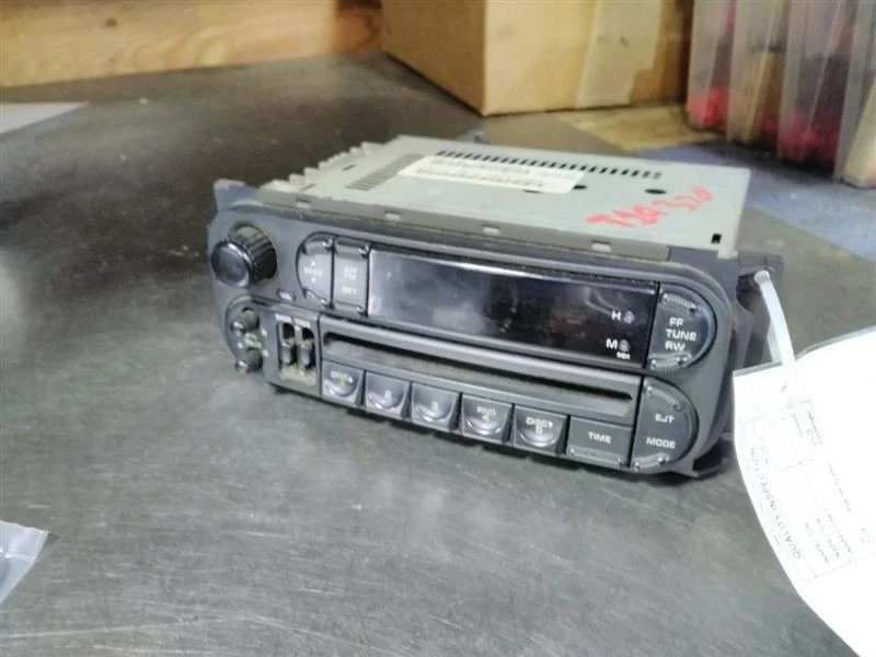 Equipo de audio receptor de radio identificación de radio Rbk compatible con 02-07 caravana 173067 Foto 2 de 4