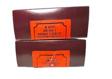 Hornby OO Gauge R4050 & R4051 B.R Mk1. Brake & Composite Coaches NEW BOXED