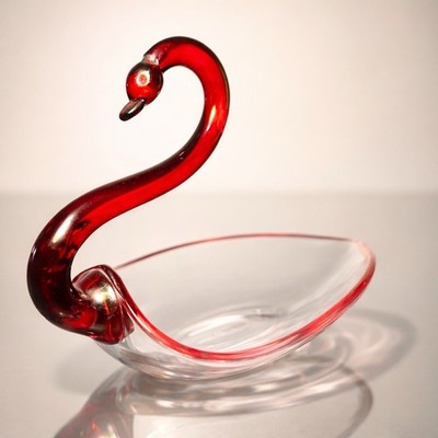 Duncan & Miller 1940s Swan Crystal & Ruby Art Glass Figurine Dish, 7x5x6 