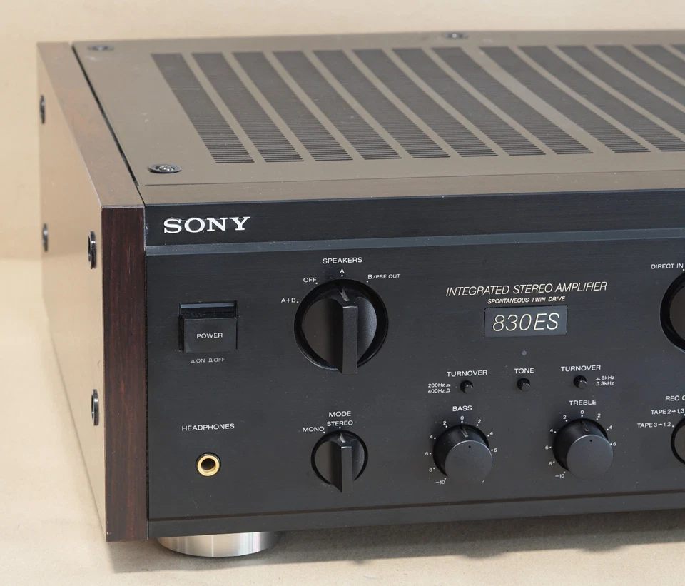 Sony TA-F830ES Stereo Vollverstärker + Holzwangen * kompl. Revidiert vom Händler - Bild 2 von 4