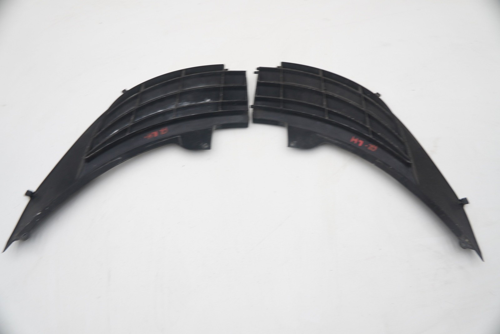 Set 2 Front Grille Access Cover Panel B120B0037F OEM Lotus Elise Exige 2004-11