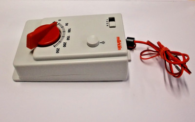 Märklin 67025 Fahrregler Controller 18V mit Anschlusskabel für C-Gleis aus 29410