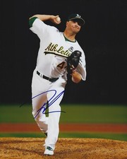 Ryan Madson Autographed Signed 8x10 Photo  MLB A's Royals Phillies Dodgers w/COA