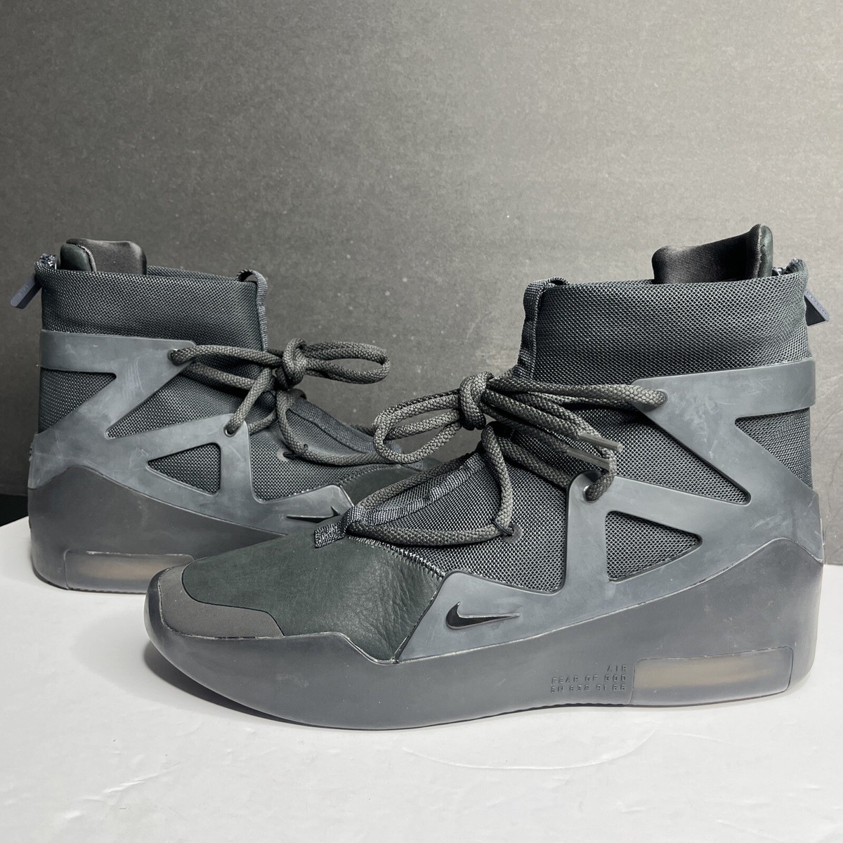 Sneakers Grey Fear Of God Nike NIKE X FEAR OF GOD AIR TRIPLE BLACK