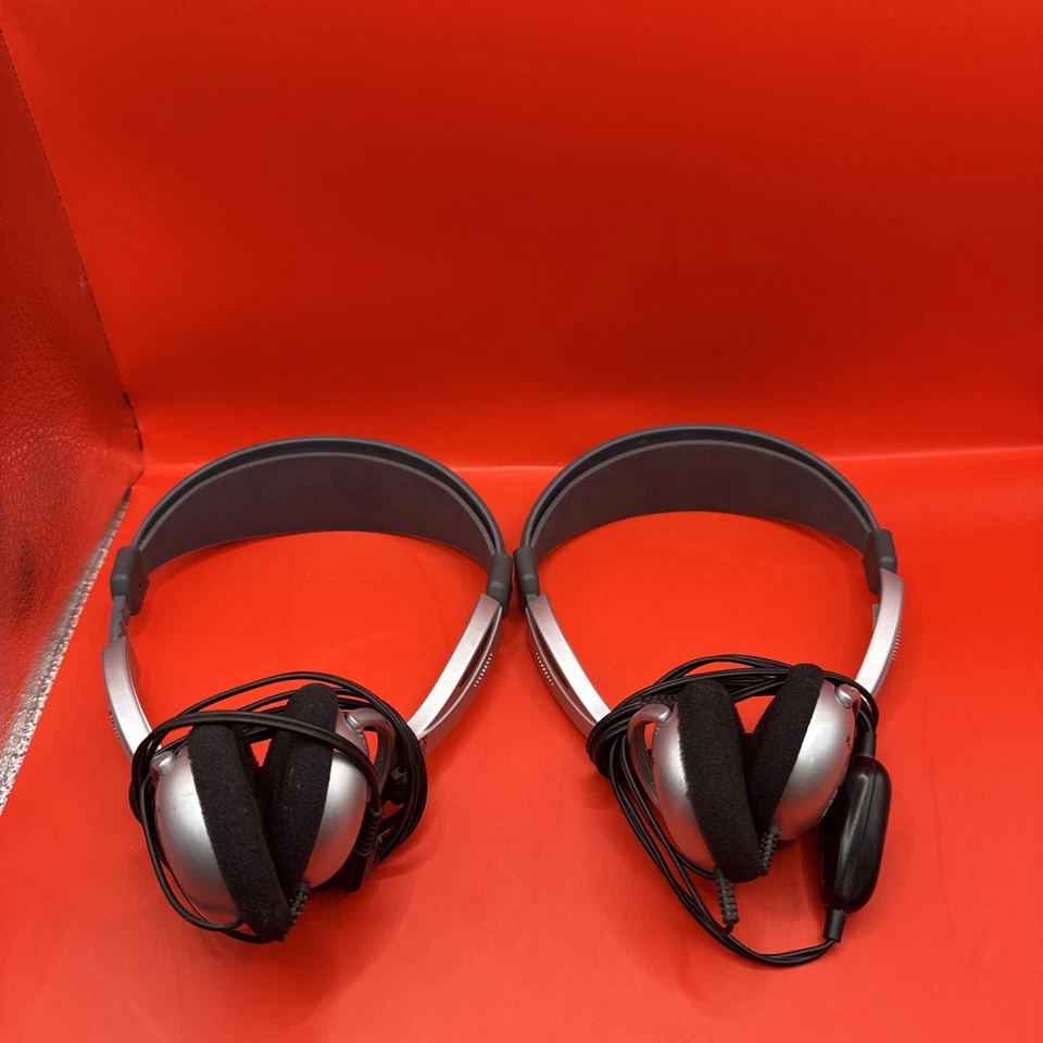 Auriculares estéreo Radio Shack PRO 35A diafragma de titanio negro gris - 2 PR probados Foto 2 de 4