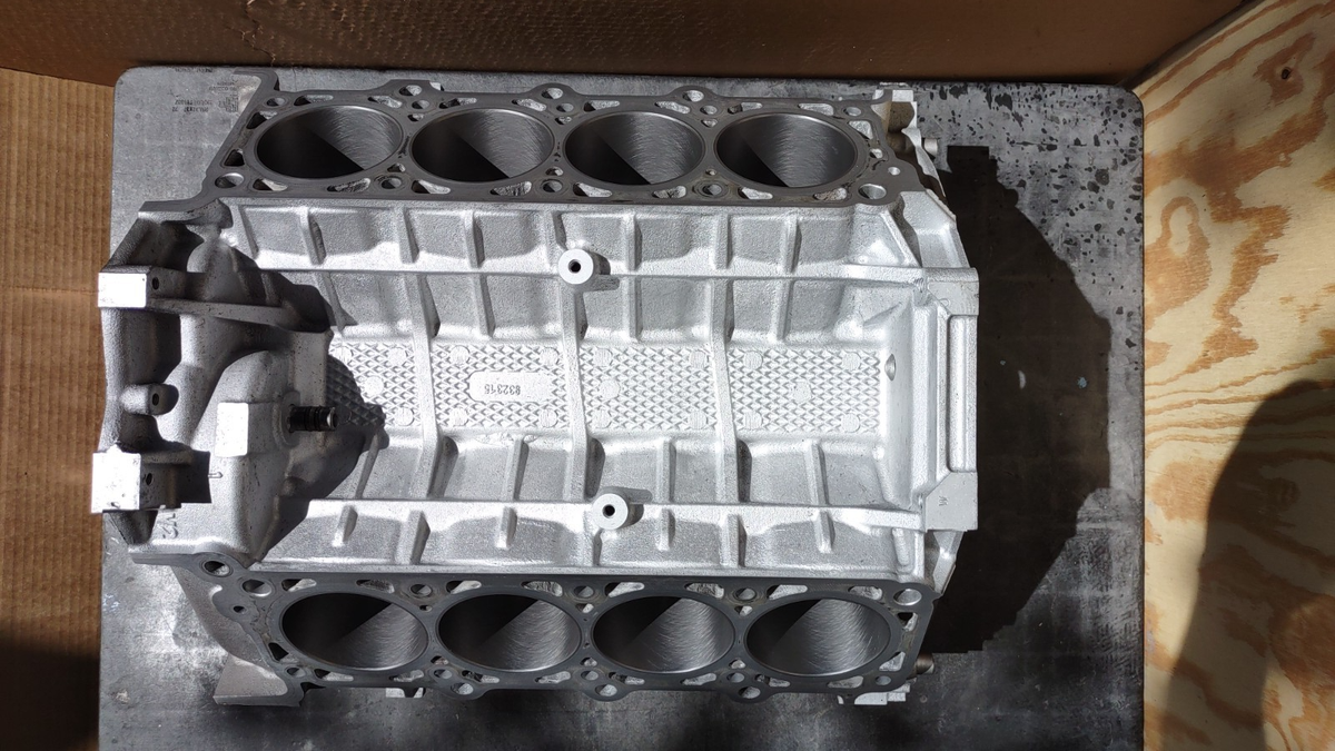 4.6 L DOHC WAP Aluminum Block, Cobra, Aviator or Mach 1, Standard