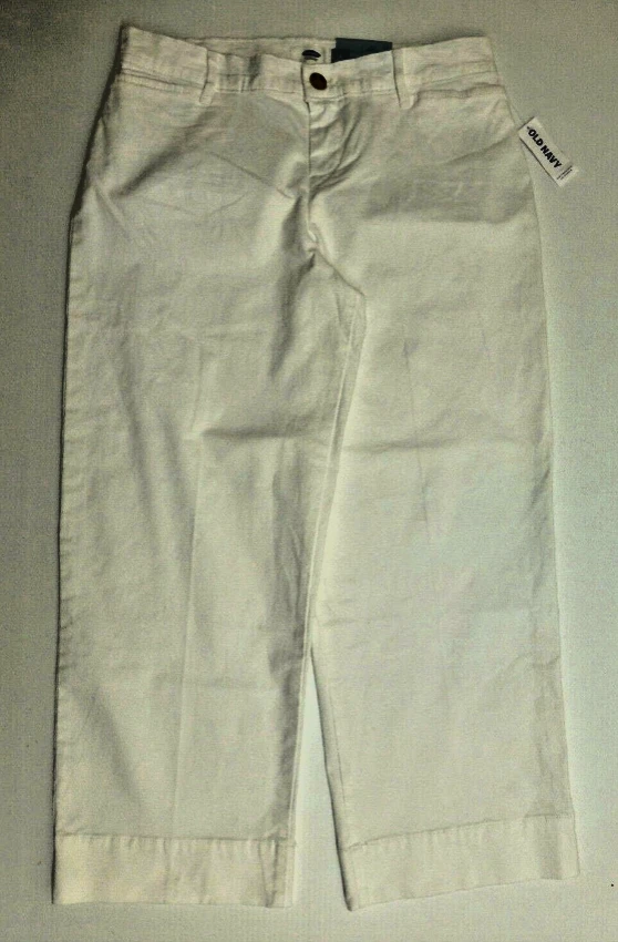 Old Navy Capri Pants Womens Size 8 White Capris Pants New With Tags