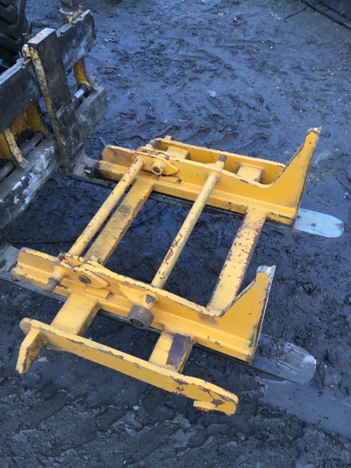 GENUINE JCB QUICK HITCH CARRIAGE eBay
