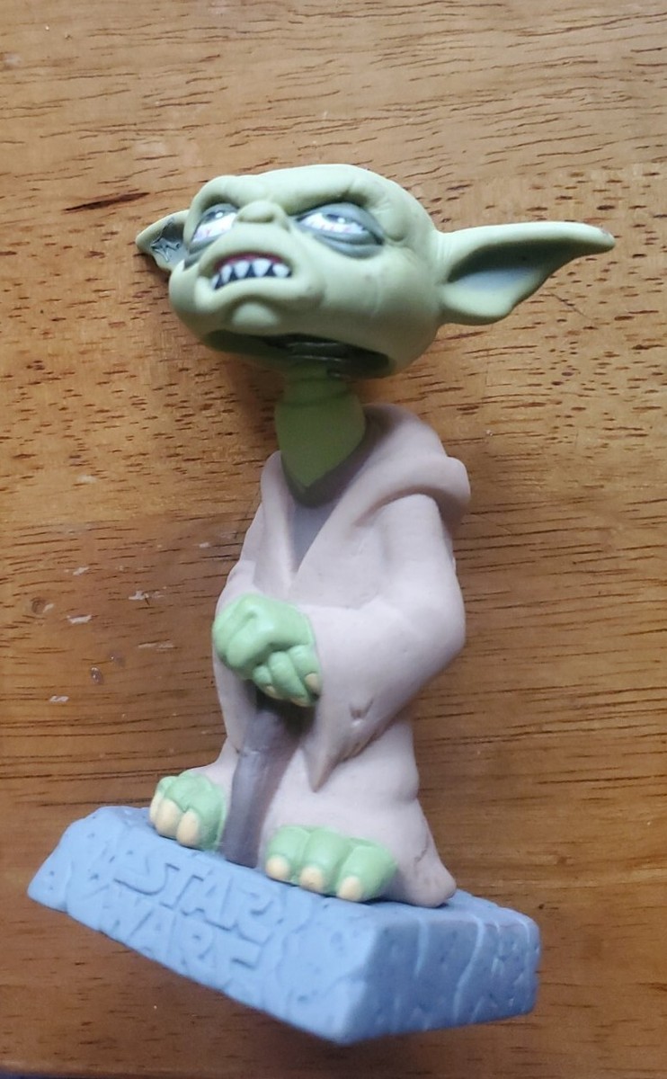 スター・ウォーズ Yoda ボブルヘッド Star Wars Yoda Bobble-Head from Funko – The Toys Time Forgot