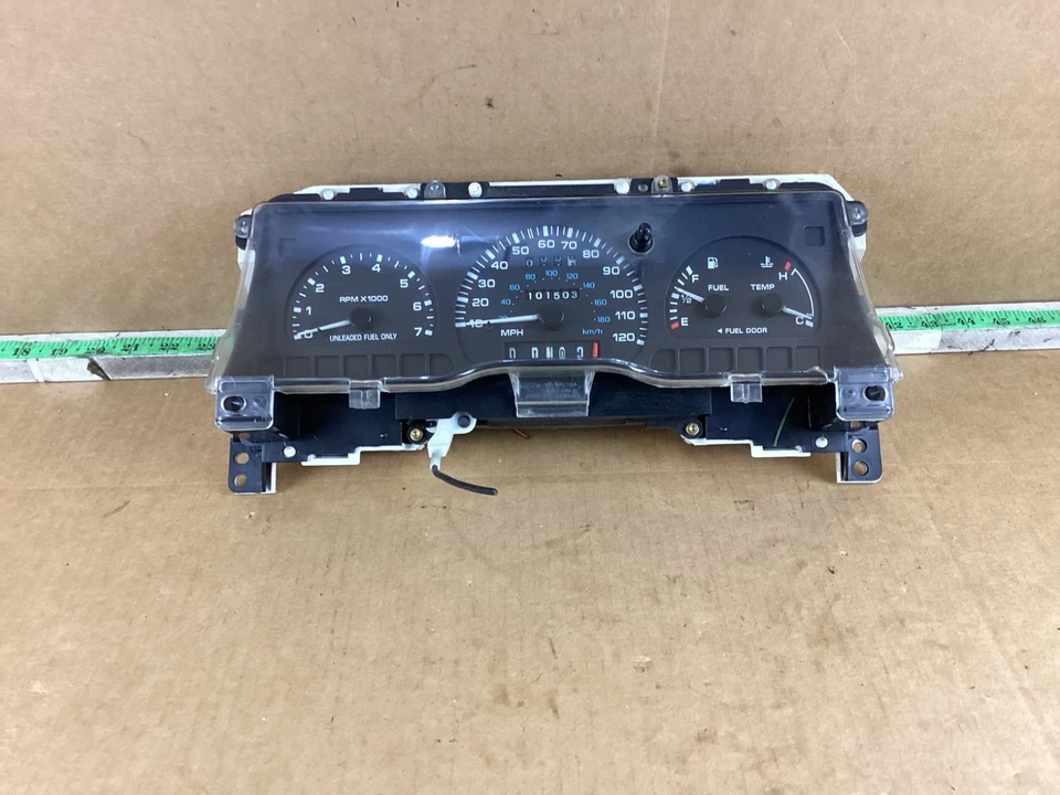 Cuadro de instrumentos velocímetro Ford Windstar 1995-1998 101 k millas 257-03395 Foto 2 de 4