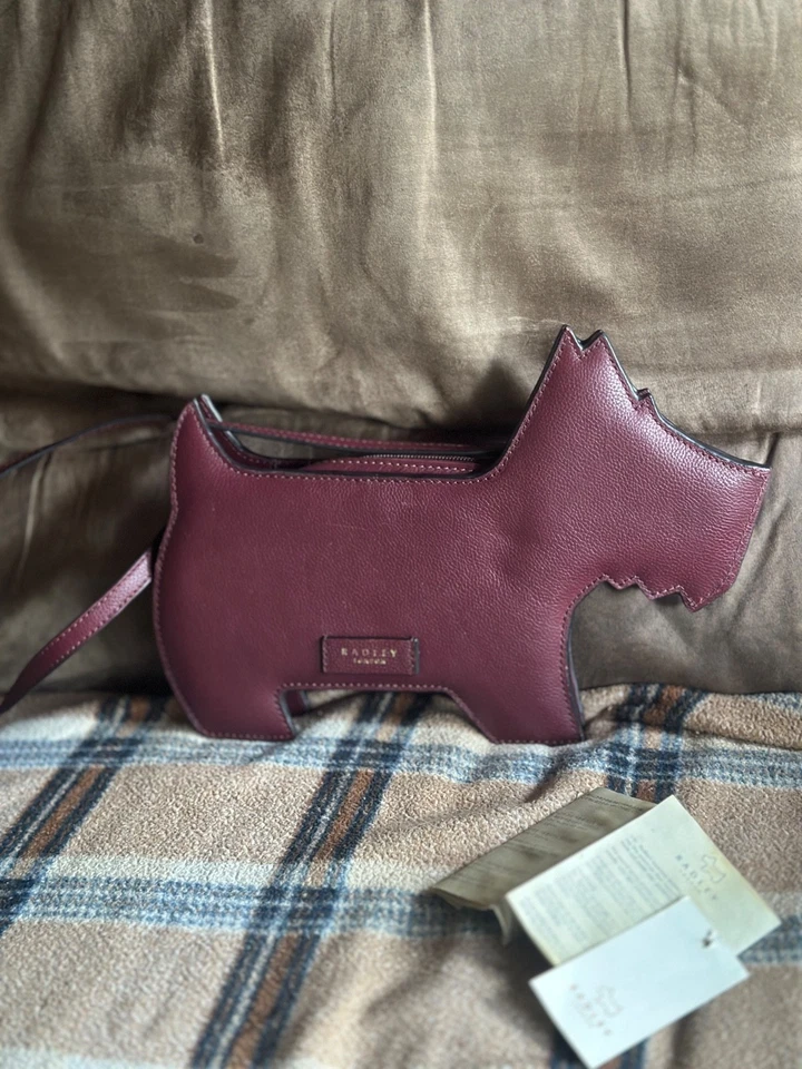 Bandolera con forma de perro Radley London Foto 3 de 4