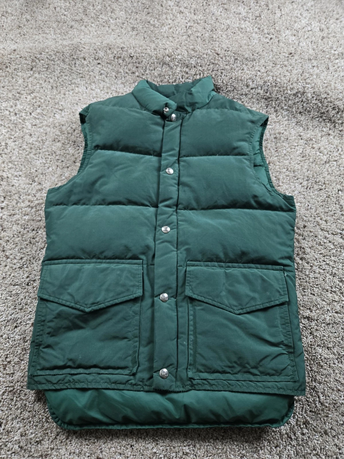 Vintage Woolrich Down Puffer Vest Small Mens Green Nylon Blend Pockets 70s