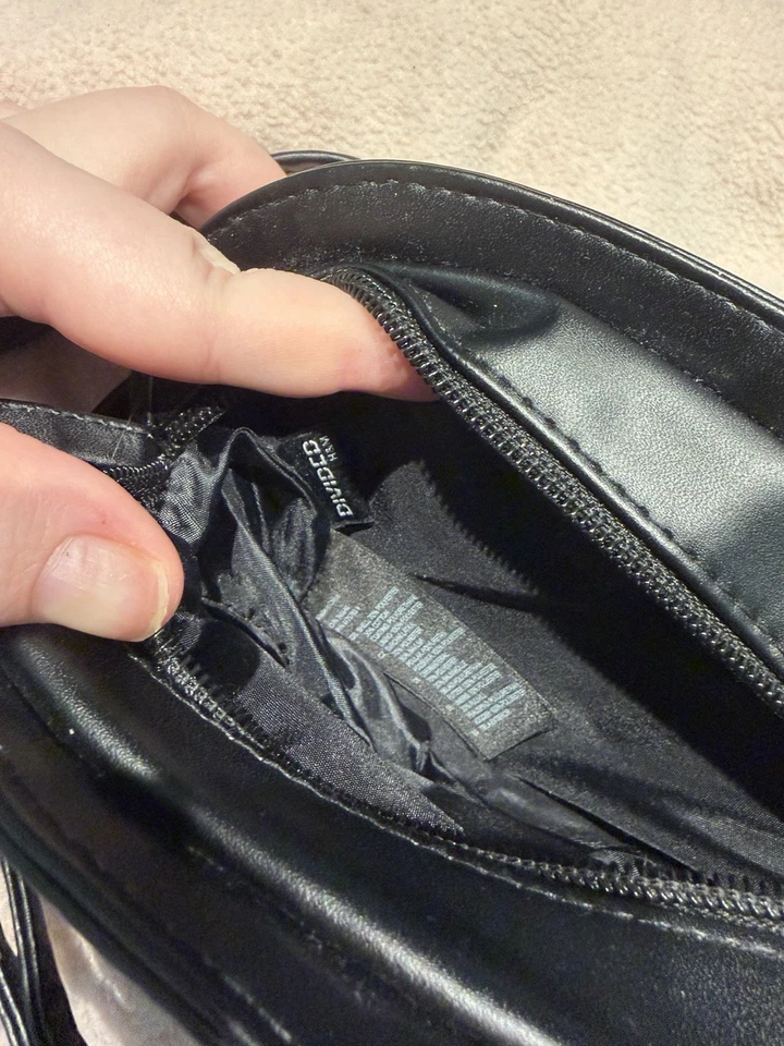 H&M Divided Black Cat Faced Crossbody Bag - Image 4 of 4