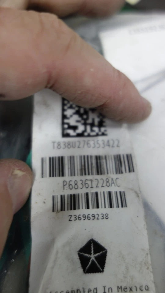 Комплект интерфейсного модуля автомобильной системы Dodge RAM 2500/3500/4500/5500 P68361228AC - Изображение 3 из 3