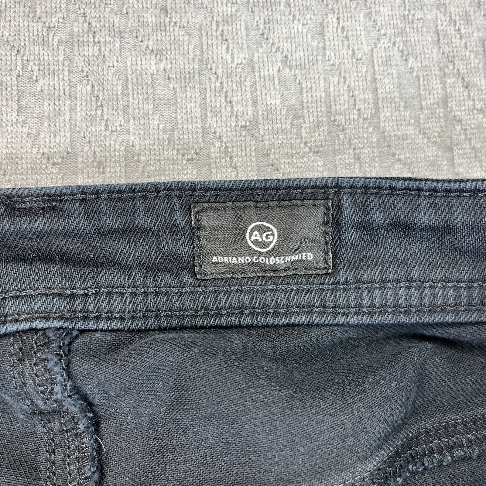 AG Adriano Goldschmied Jeans Men 30X27 1/2 Black tapered Leg Denim Pants thumbnail 2