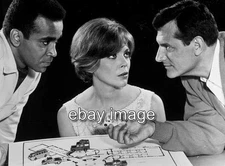 BARBARA BAIN GREG MORRIS  MISSION IMPOSSIBLE   8X10 PHOTO  14