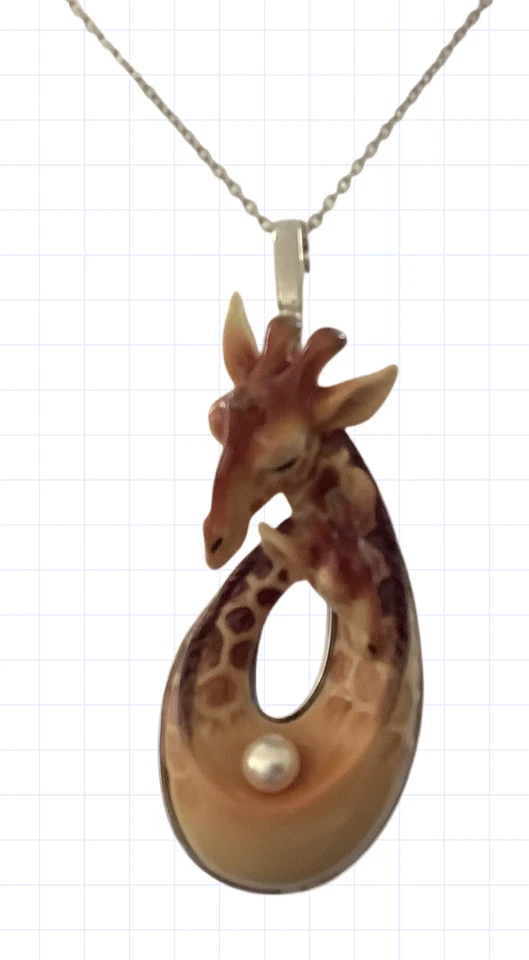 Franz Porcelain Giraffe Mother and Baby Necklace w/ Pearl Pendant 11.5” EUC - Image 2 of 4