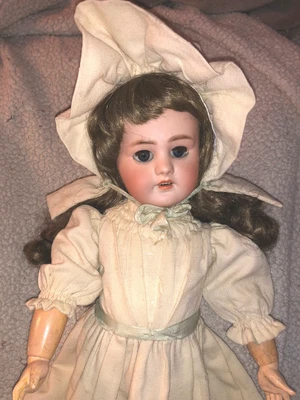 Jolie Poupée ancienne porcelaine DEP 49cm pour la maison Jumeau, beau costume - Photo 1/4
